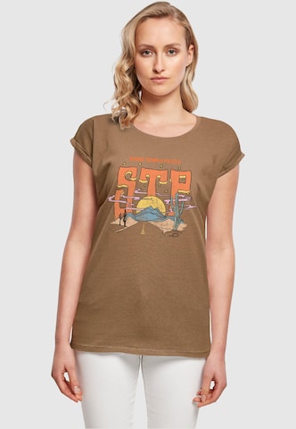 Merchcode T-Shirt 'Stone Temple Pilots - Desert Highway' in Braun: predná strana