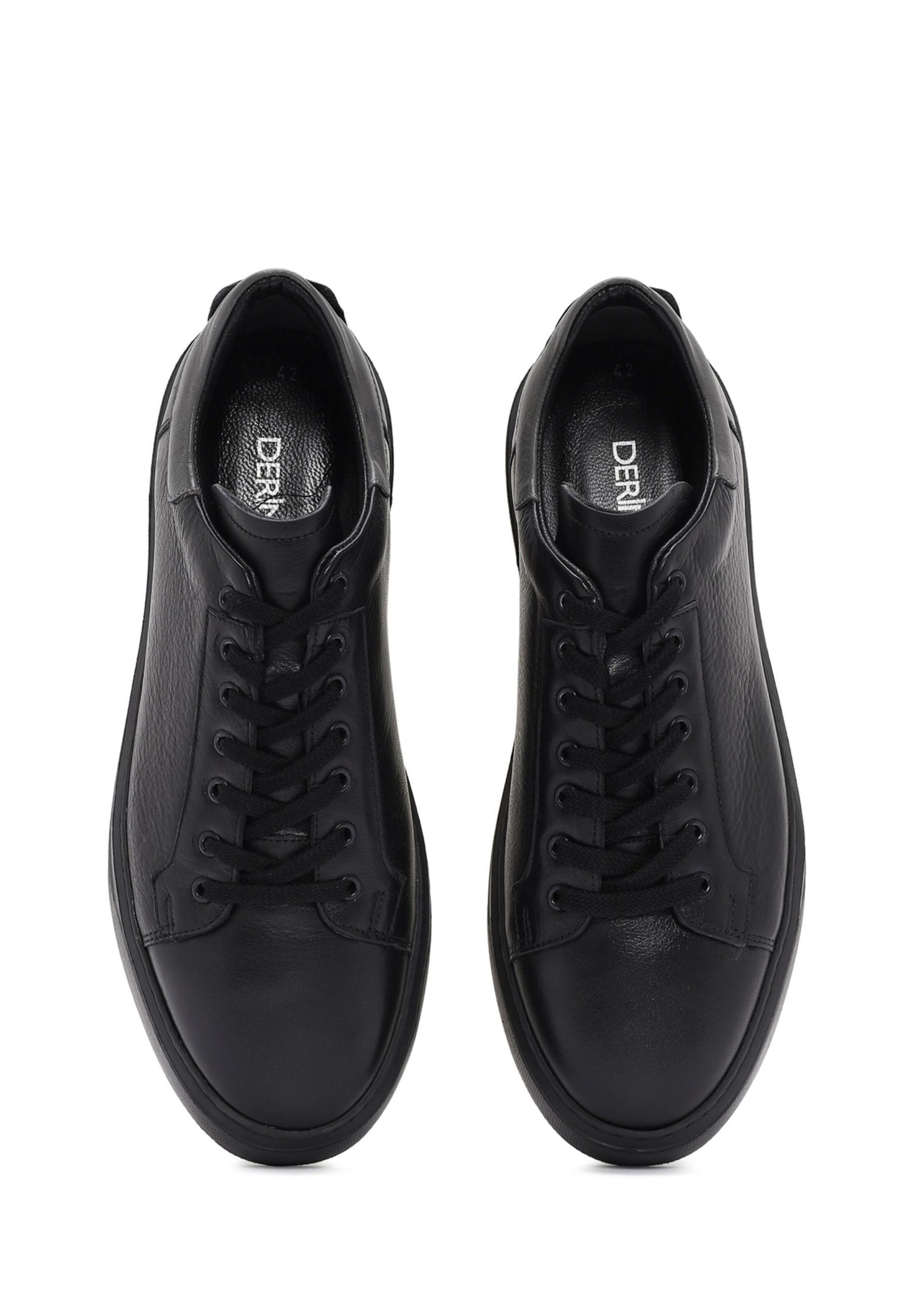 Baskets basses Derimod en noir