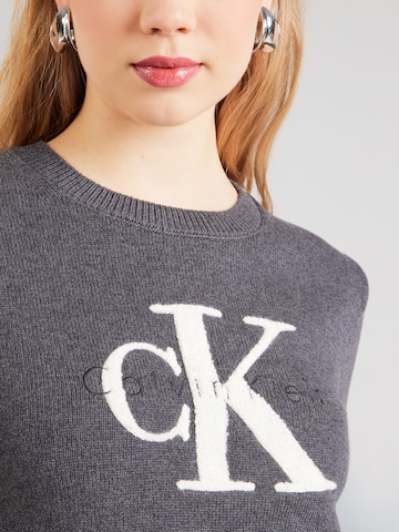 Calvin Klein Jeans - Pullover em cinzento