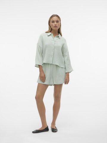 Camicia da donna 'NATALI' di VERO MODA in verde