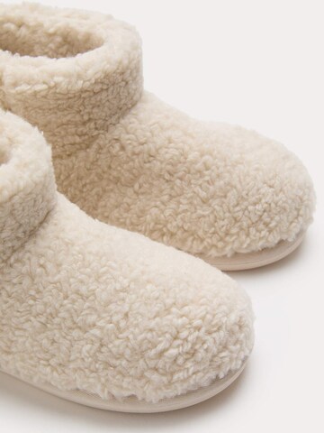 Pantoufle Marks & Spencer en blanc