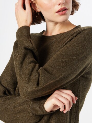 Pullover 'Perla' di PIECES in verde