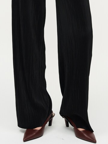 Loosefit Pantaloni di Calvin Klein in nero