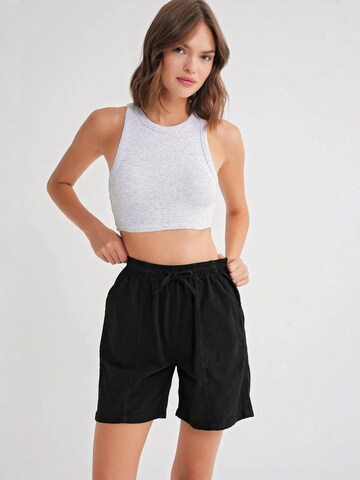 MixRay Regular Pants in Black