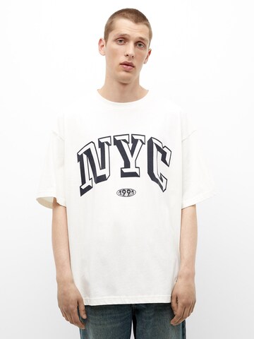 Pull&Bear Shirt in White: front