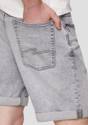 QS Regular Jeans 'John' in Grau