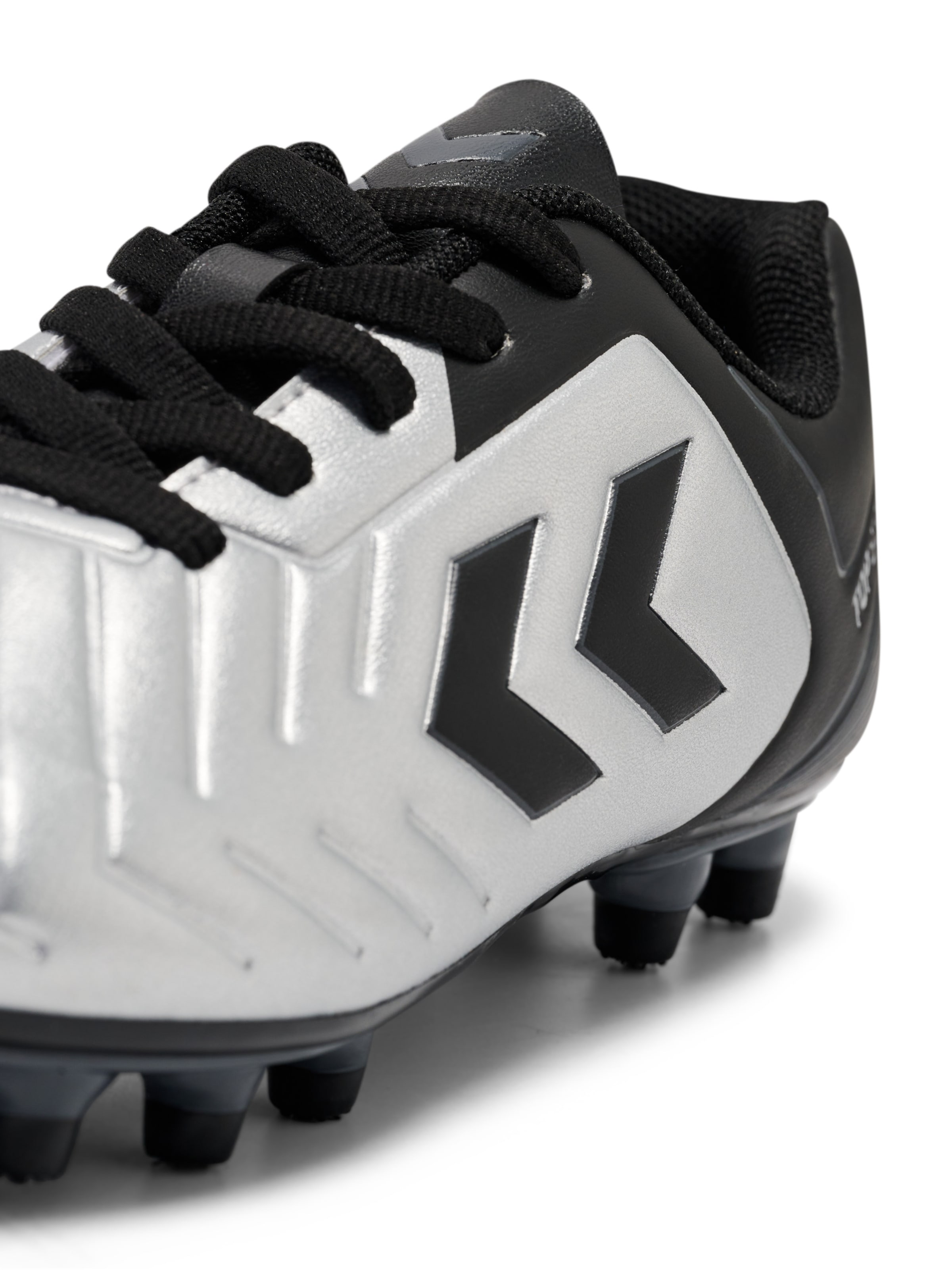 Hummel Sportschuh in Silber