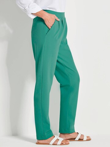 Goldner Regular Pleat-front trousers 'Sara' in Green