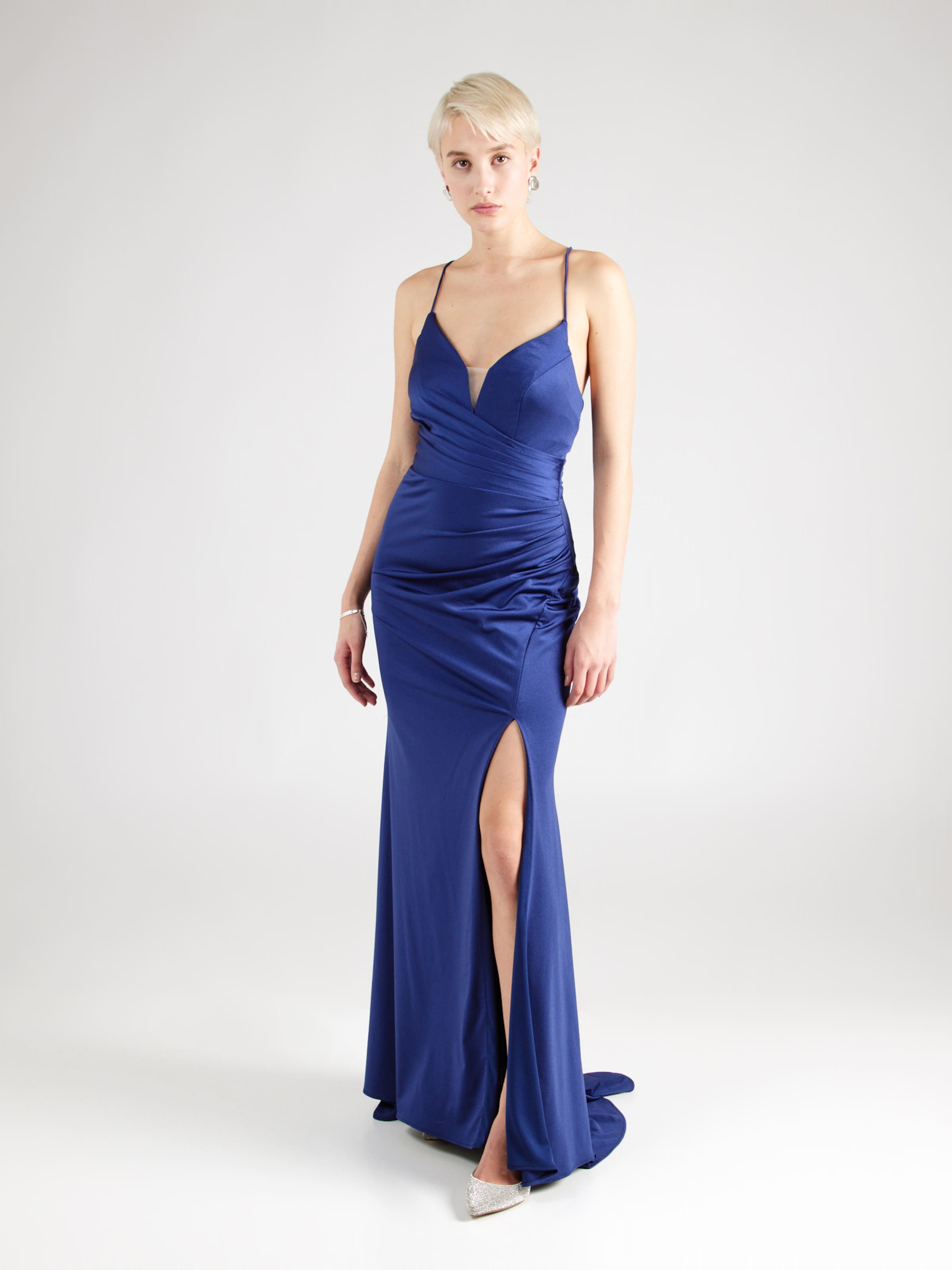 Laona robe hot sale