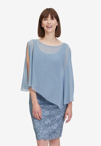 Robe de cocktail Vera Mont en bleu : devant