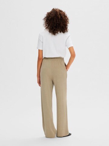 SELECTED FEMME Loose fit Trousers 'Viva-Gulia' in Brown