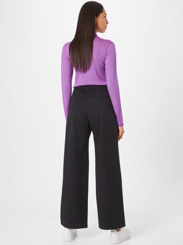 Filippa K Wide leg Pleat-Front Pants 'Kasey' in Black