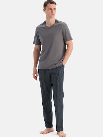 Dagi Πιτζάμα μακριά σε γκρι: μπροστά