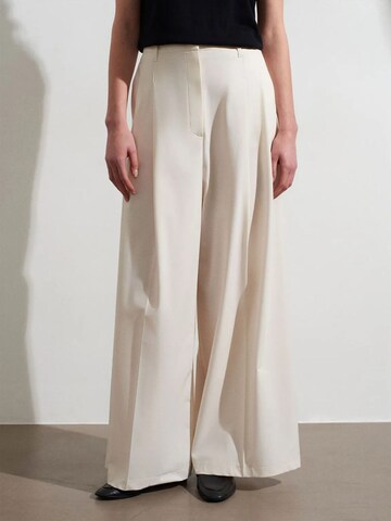 Dilvin Wide leg Pants in Beige