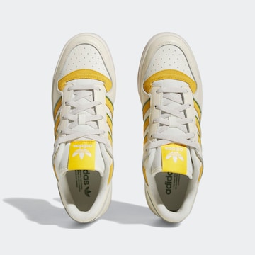 ADIDAS ORIGINALS Σνίκερ χαμηλό 'Forum' σε λευκό