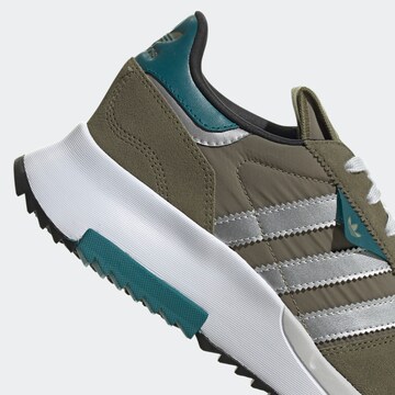 ADIDAS ORIGINALS - Sapatilhas baixas 'Retropy F2' em verde