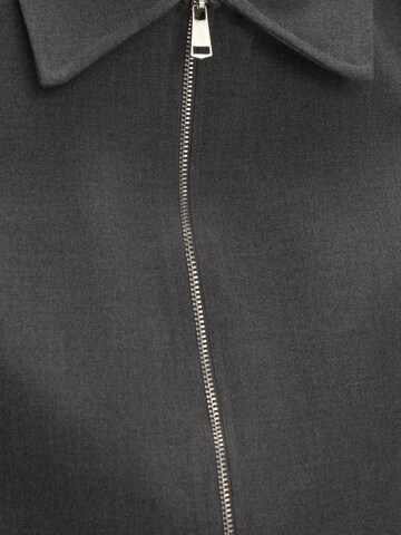 Pull&Bear Vest i grå