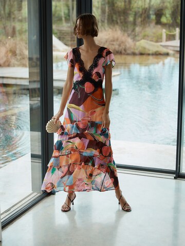 Next - Vestido en rosa: frente