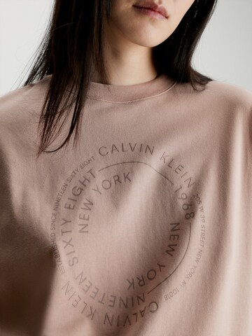 T-shirt Calvin Klein en marron