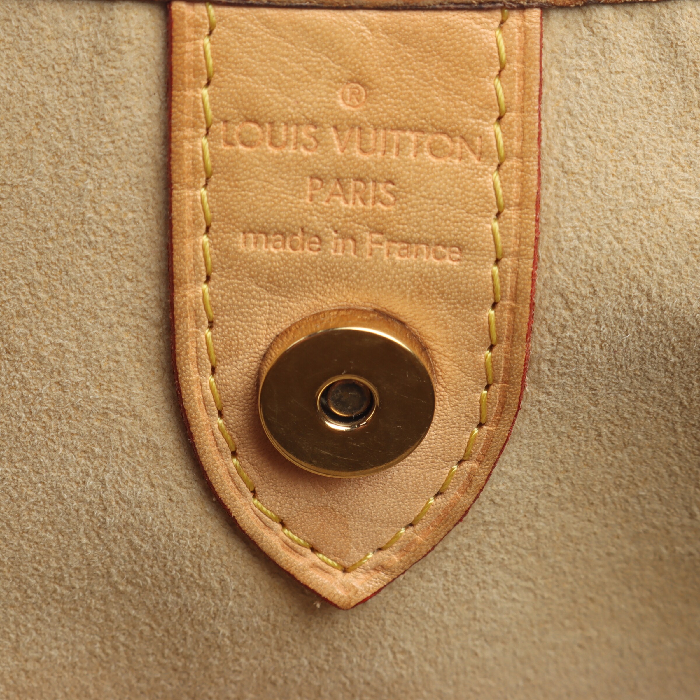 Louis Vuitton Bag in One size in Mixed colors