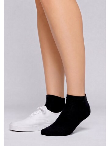 Calza velata di Betty Barclay in nero
