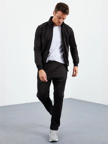 Survêtements Tommy Life en noir