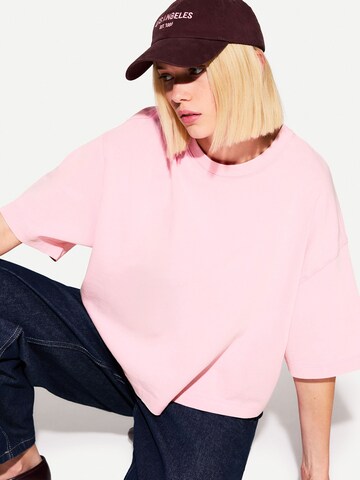 T-shirt Bershka en rose : devant