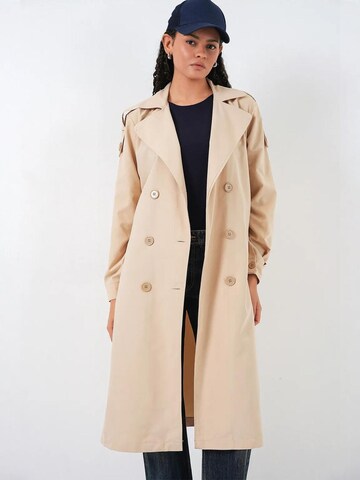 Bigdart Tussenmantel in Beige: voorkant