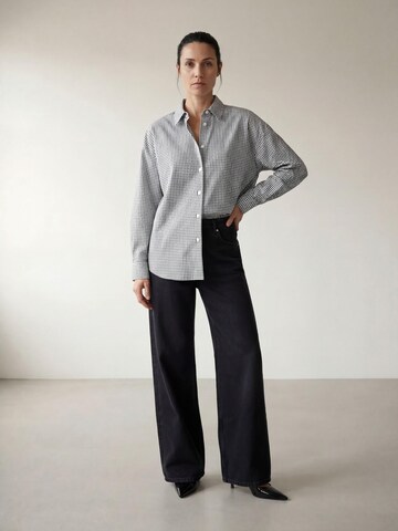ARMIEBluza 'The Carla Shirt' - bijela boja