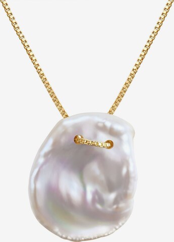 Valero Pearls Necklace in Gold: front