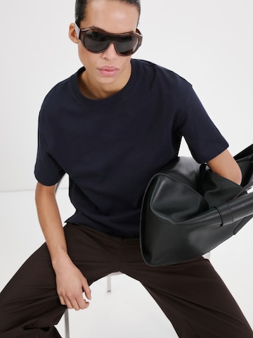 T-shirt 'SITA' MANGO en bleu : devant