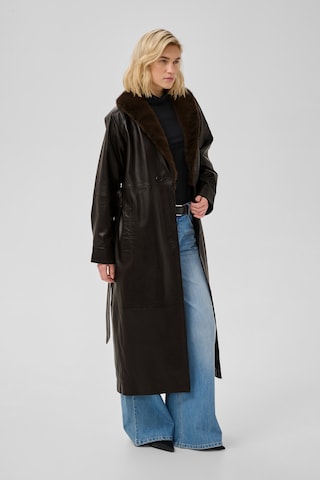 My Essential Wardrobe Přechodný kabát 'Betty' – hnědá