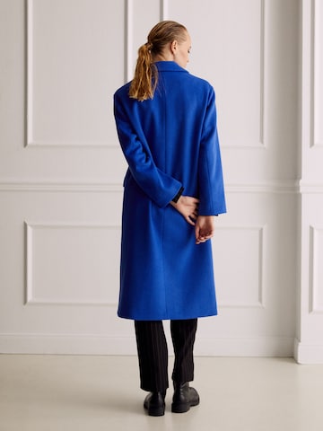 Guido Maria Kretschmer Women Between-Seasons Coat 'Lieven' in Blue: back