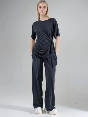 T-shirt Busem en gris