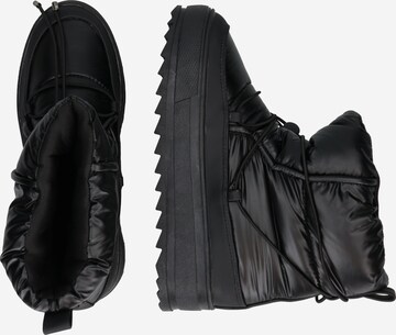 Boots da neve 'Nadja' di Gina Tricot in nero
