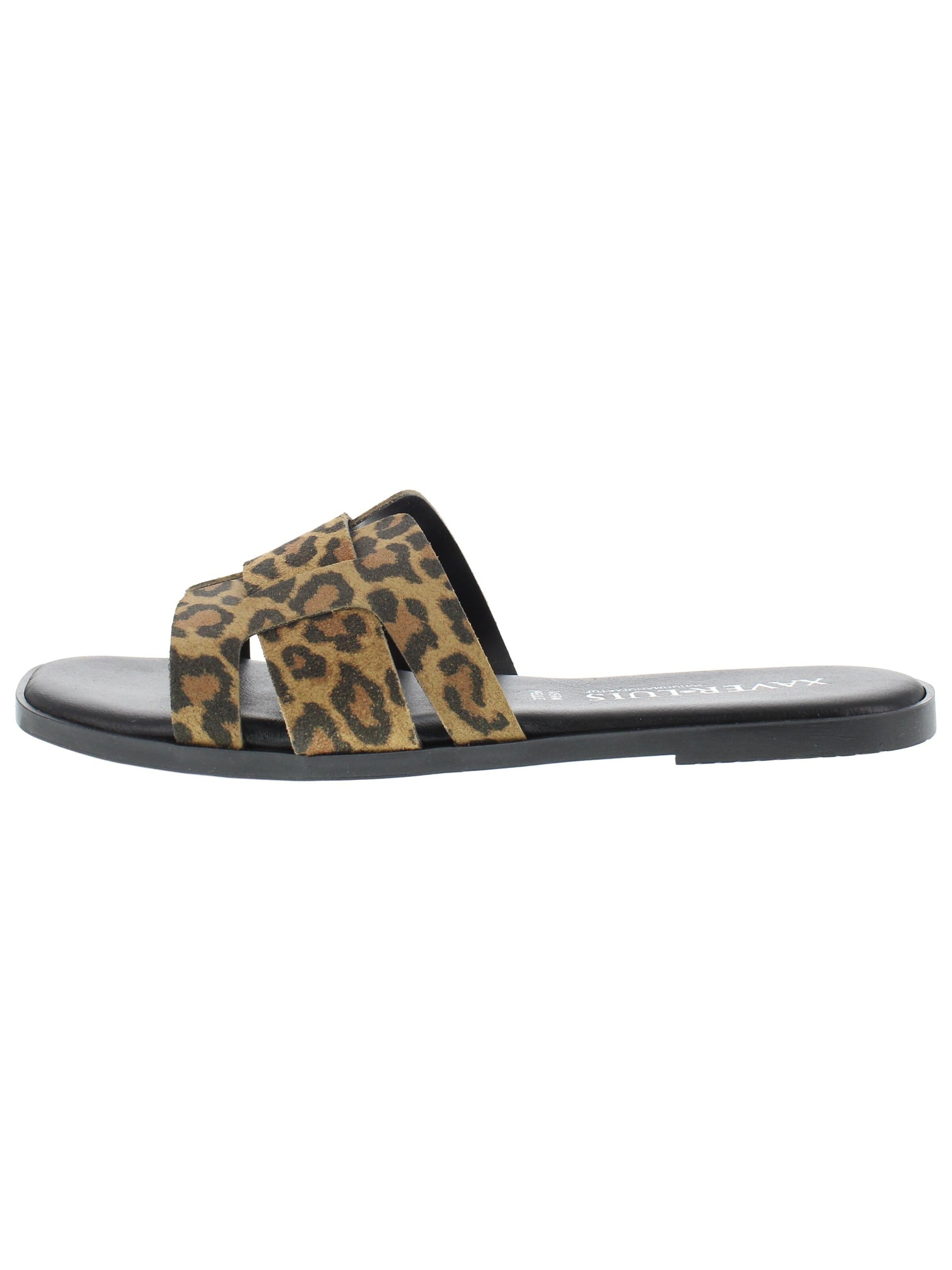 XAVER LUIS Schuhmanufaktur Mules 'ROBERTA' in Beige: front