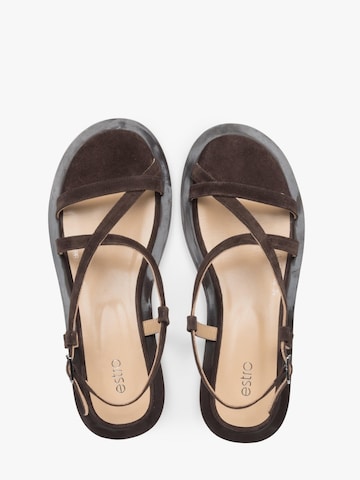 Estro - Sandalias con hebilla '11-10-8' en marrón