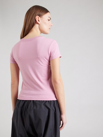 Nike Sportswear Shirt in Pink