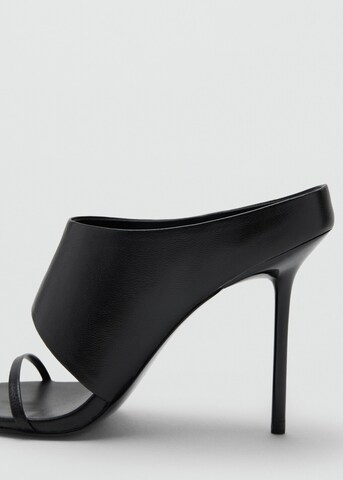 MANGO Pantolette 'Pal' in Schwarz