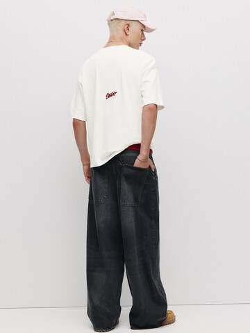 Pull&Bear Koszulka w kolorze biały