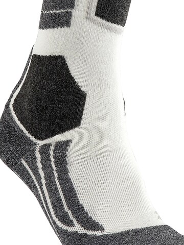 FALKE Athletic Socks 'SK2 Intermediate' in White