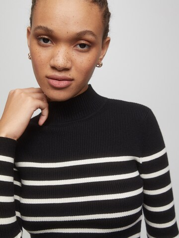 Pull&Bear Sweater in Black