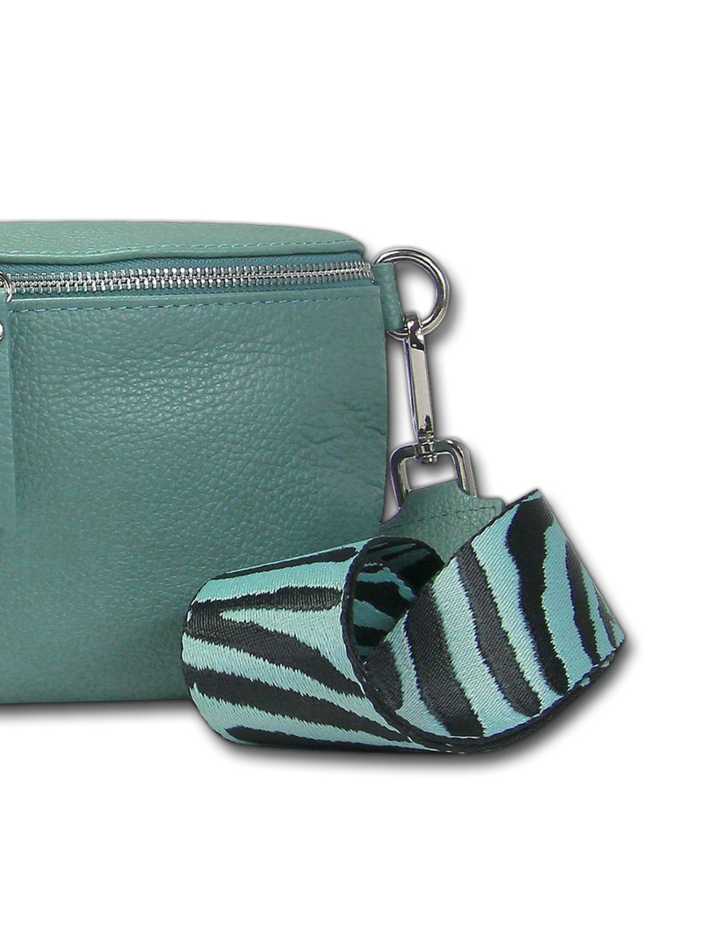 Florence Heuptas in Blauw