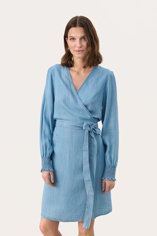 Part Two Shirt dress in Blue: front