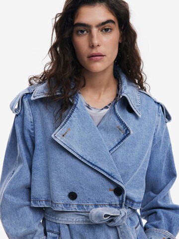 Cappotto di mezza stagione di Desigual in blu