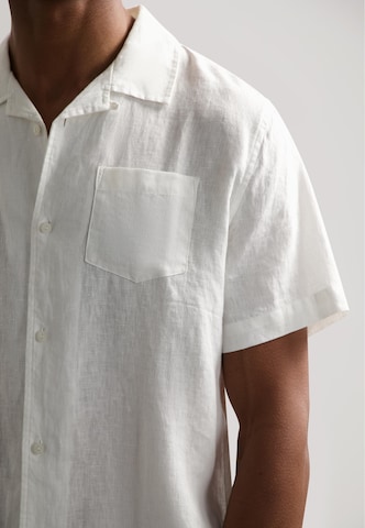 Coupe regular Chemise 'Hero' Dstrezzed en blanc