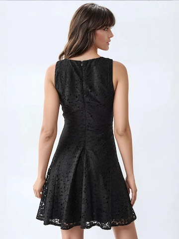 Hiccup Dress in Black