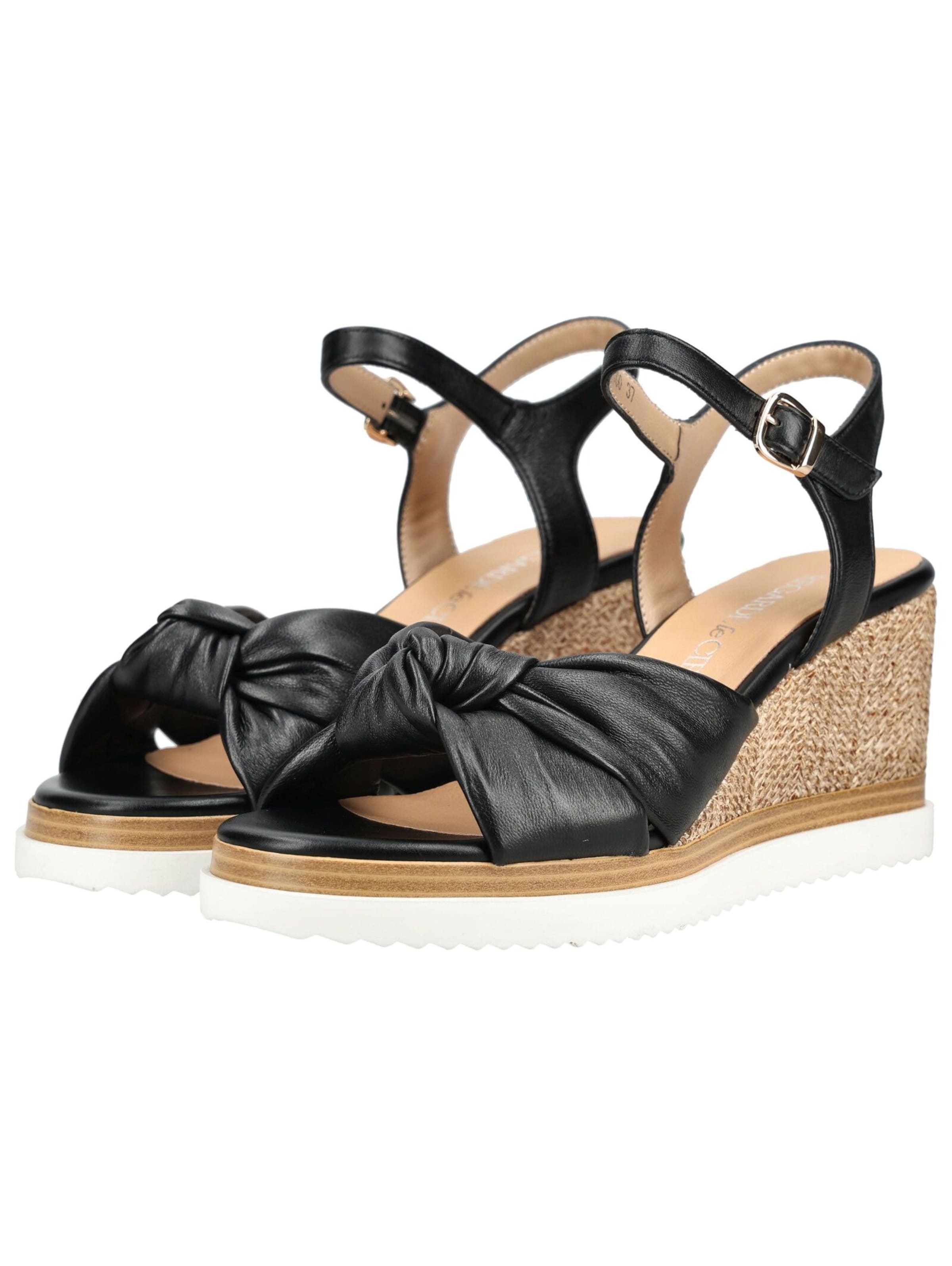 Regarde le Ciel Strap sandal in Black