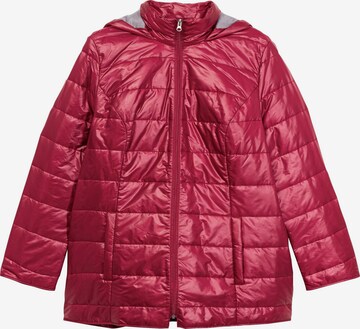 SHEEGO Between-Season Jacket in Red: front