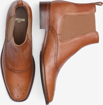 LOTTUSSE Chelsea Boots 'Deia' in Brown